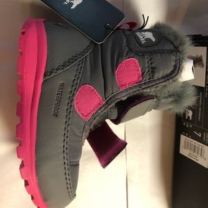 Brand new Sorel toddler boots size 7